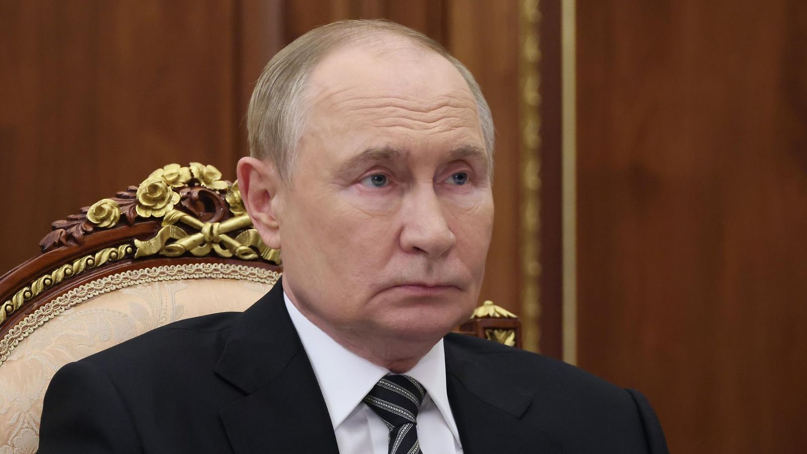 AOP Putin