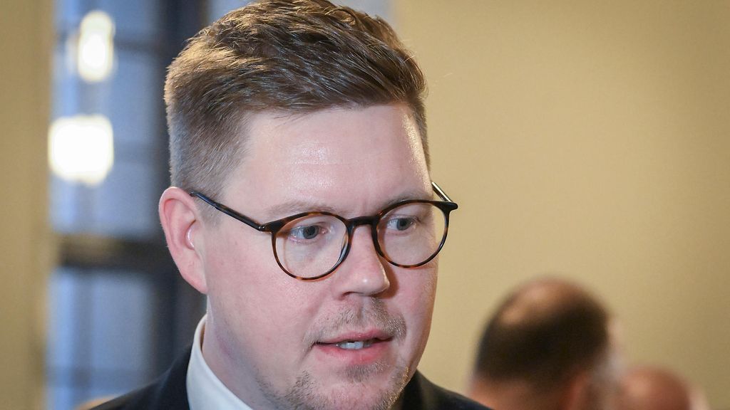 Suora lähetys kello 17.40: Lindtman valitaan SDP:n puheejohtajaksi