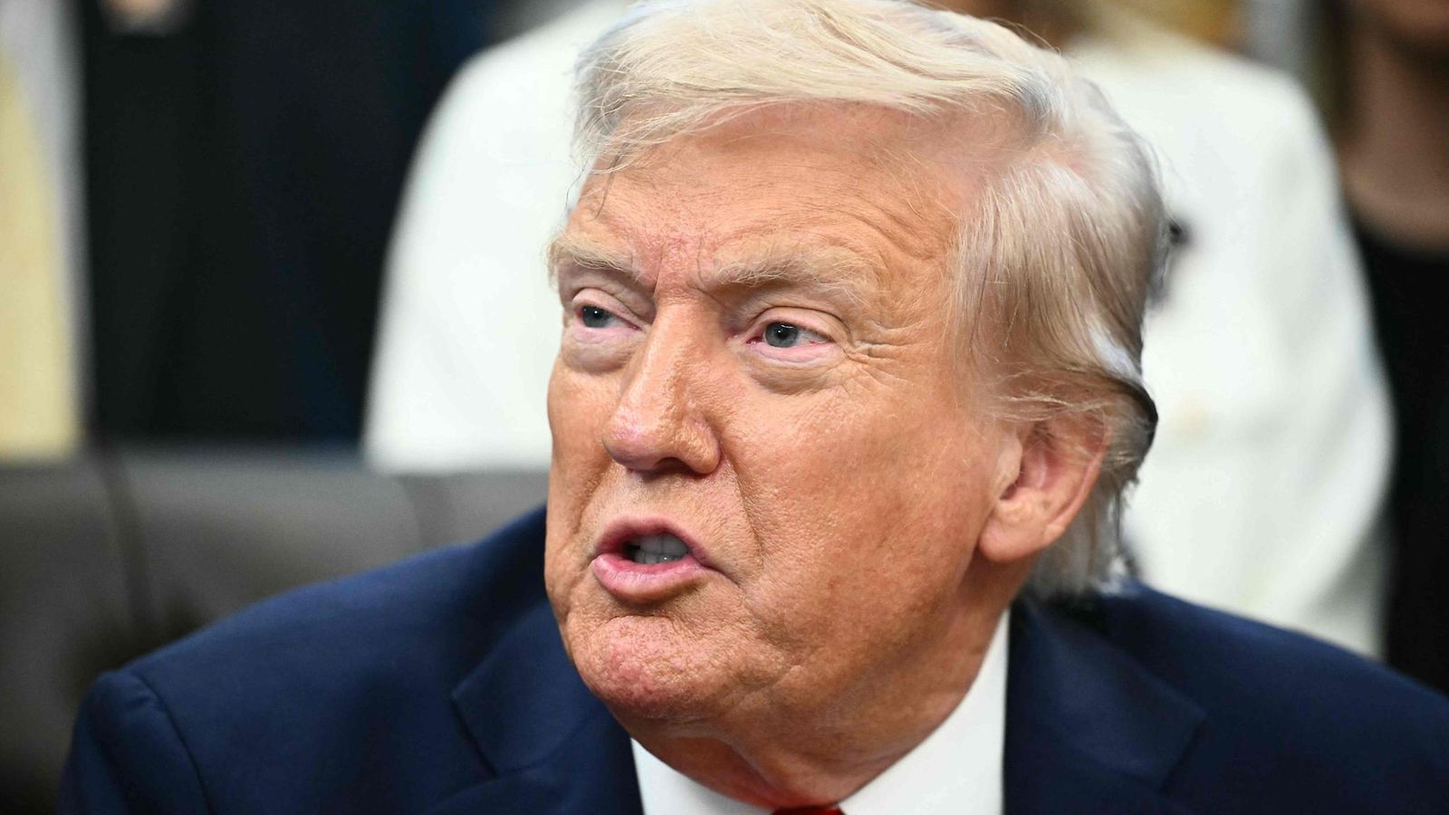 2608-LK-Trump