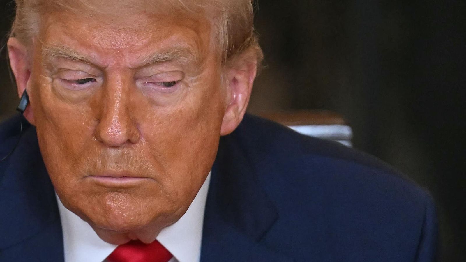 2708-LK-Donald Trump