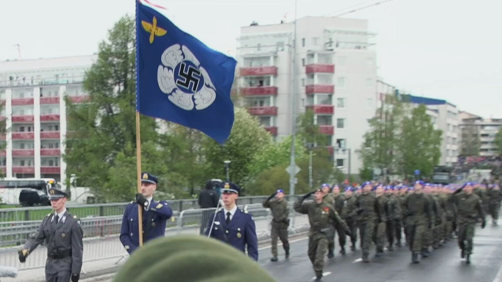 OMA ilmavoimien lippu hakaristi