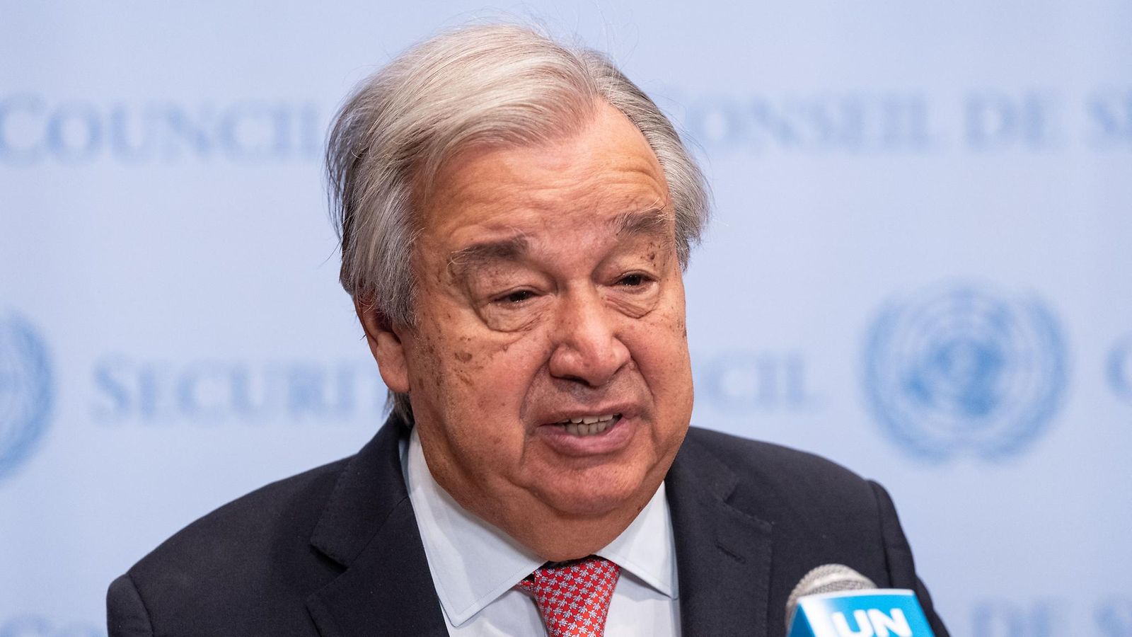 AOP Antonio Guterres