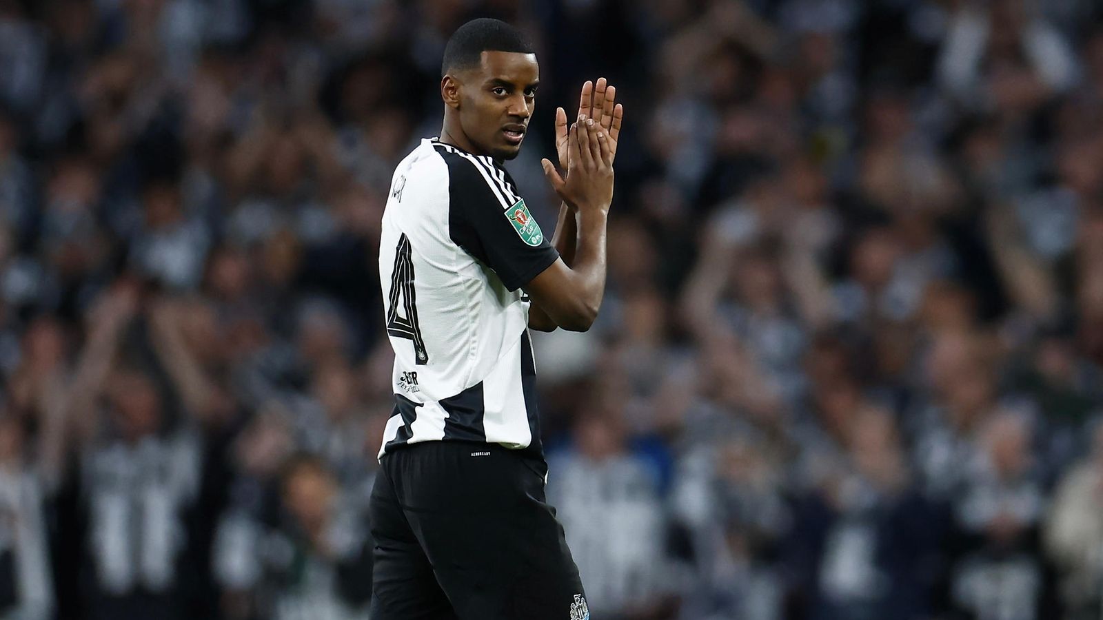 Alexander Isak (2)