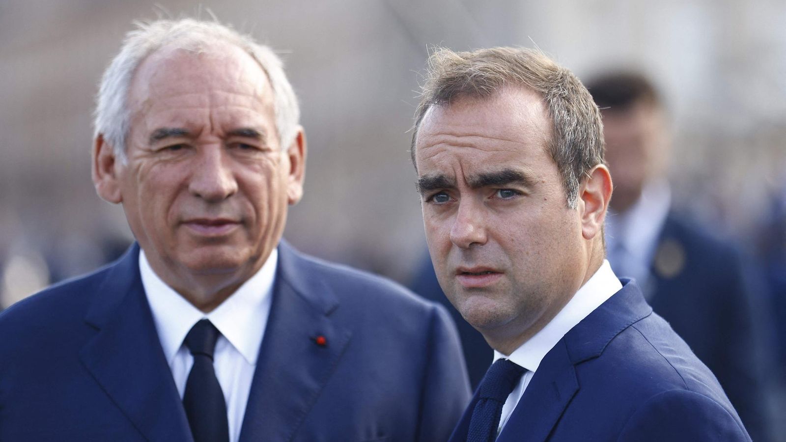 LK 9.9.2025 Ranskan pääministeri François Bayrou (vasemmalla) ja Ranskan puolustusministeri Sébastien Lecornu Pariisissa 14. heinäkuuta 2025.