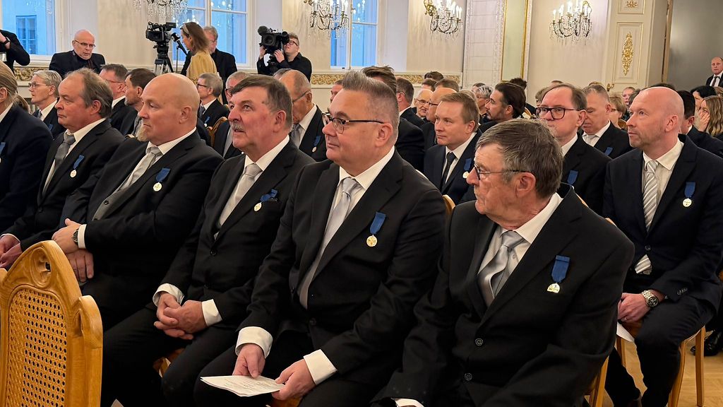 Tasavallan presidentti on myöntänyt kunniamerkin 48 isälle