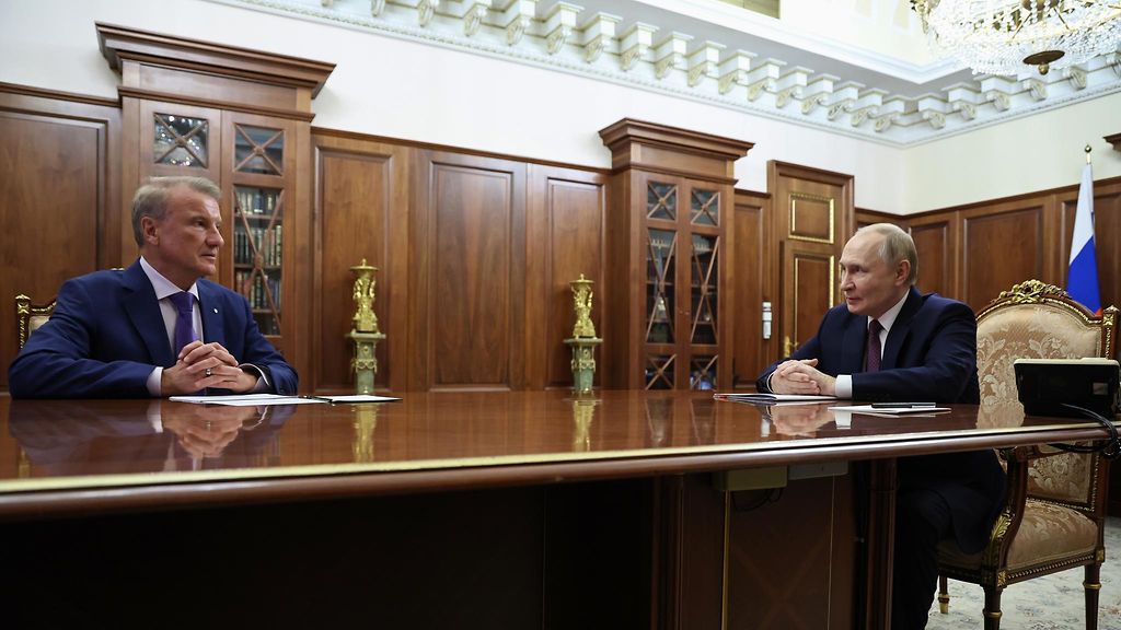 Putinille lauottiin kylmiä lukuja – pankkipomo yllätti kasvotusten