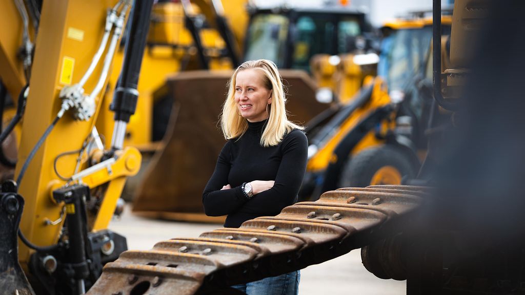 Milla Törmälä nousi miljonääriksi ja naisten tulokärkeen isojen koneiden keskellä – sana "naisyrittäjä" on loukannut