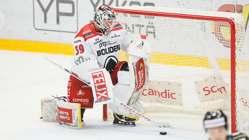 Sarjakärki Ässät lahjoi SaiPaa – maalivahdilla meni avausosumassa kaikki pieleen