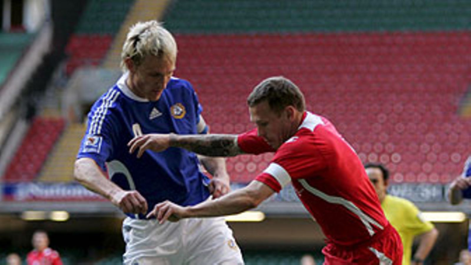 Sami Hyypiä ja Craig Bellamy. Kuva: Lee Sanders/EPA.