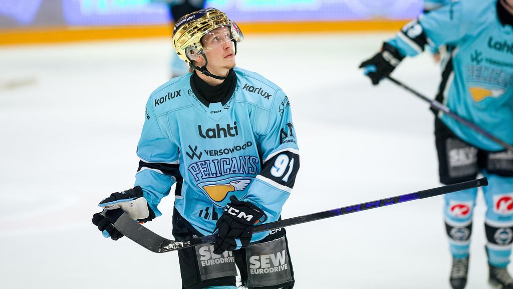 Pelicans luopuu kärkihyökkääjästään