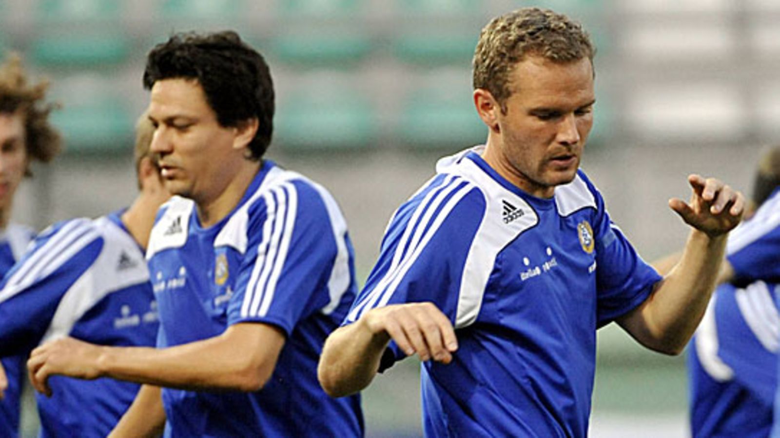 Jari Litmanen ja Jonatan Johansson, kuva: Jussi Nukari/Lehtikuva