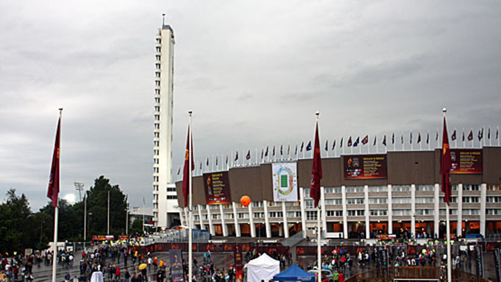 Olympiastadionin edusta Hollanti-Suomi-ottelussa. Kuva: Mika Huopainen/MTV3.