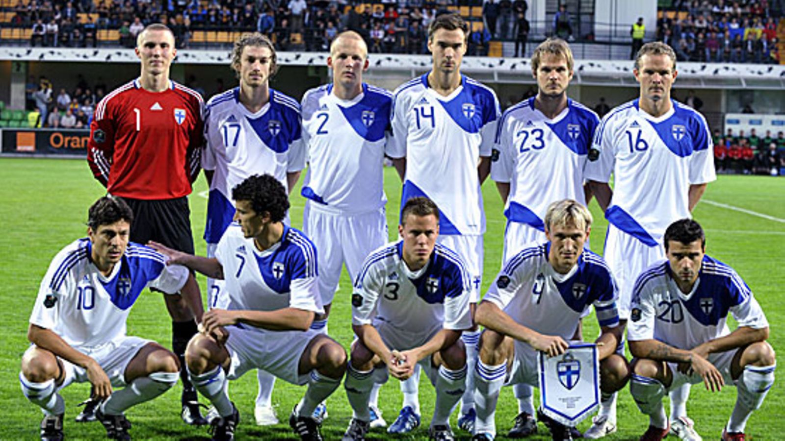 Suomen maajoukkueen avauskokoonpano Moldovassa. Kuva: Jussi Nukari/LEHTIKUVA.