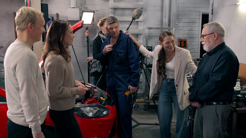 Salkkarit-juonipaljastukset julki! Julkkisvieraat hämmentävät kuvauksissa