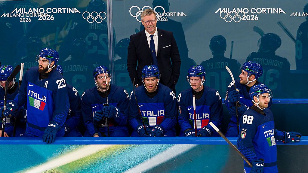 Ruotsin maalivahdin haparointi löi alkutahdit – Jukka Jalosen Italia horjutti Tre Kronoria hämmentävällä tavalla