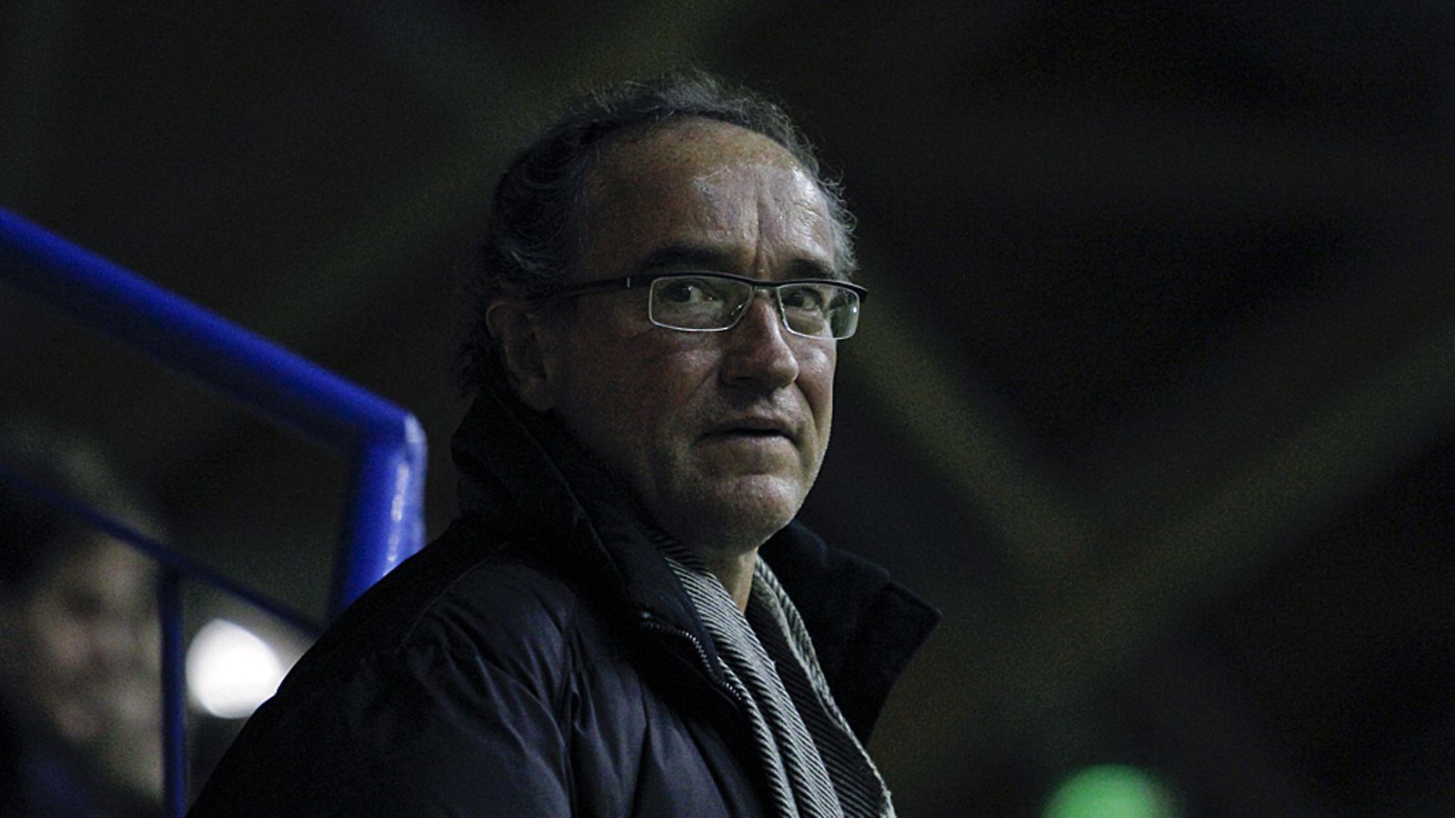Deniz Bavautdin.