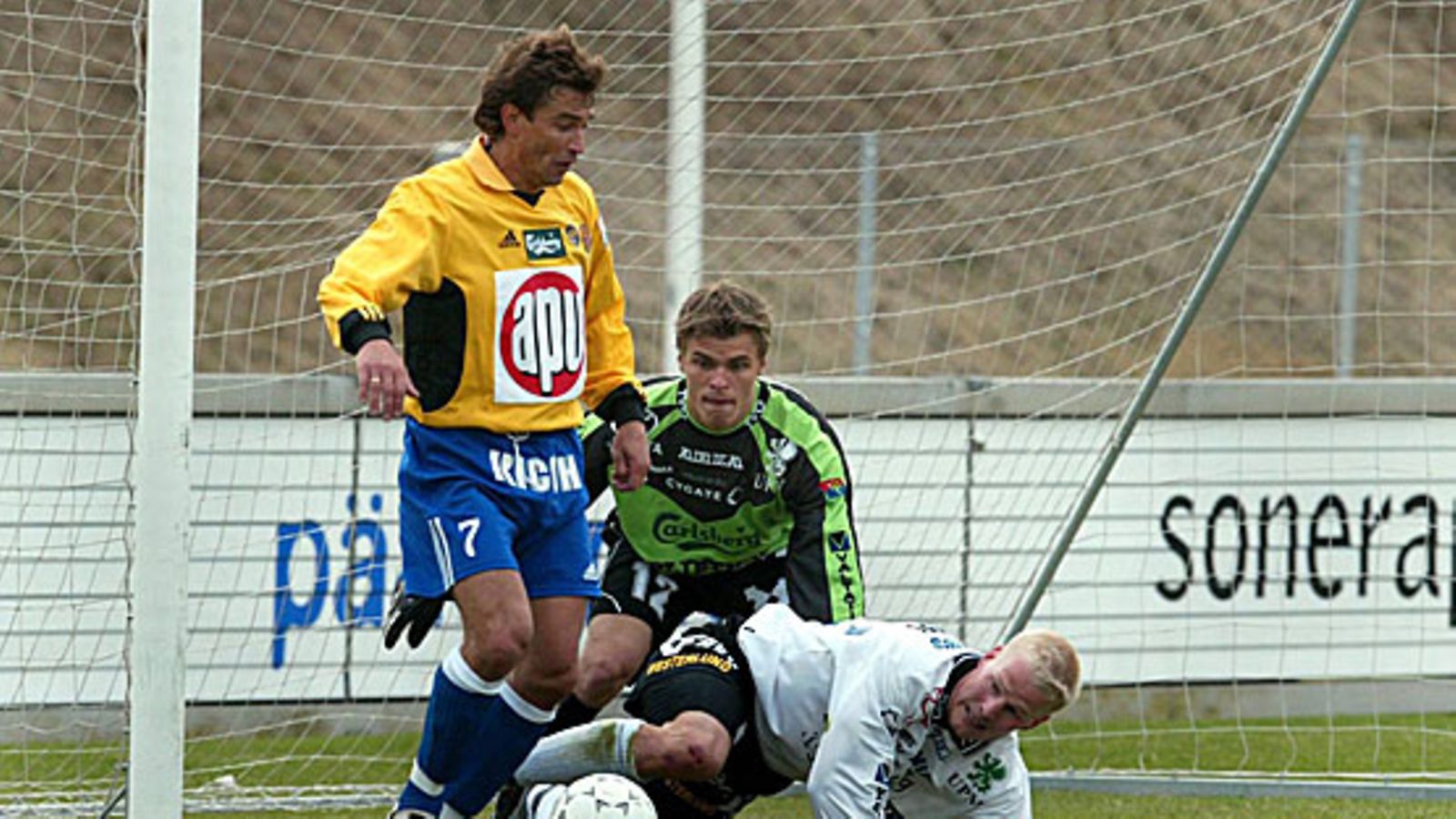 Alexei Eremenko ja Juuso Kangaskorpi vuonna 2002, kuva: Kimmo Mäntylä/Lehtikuva