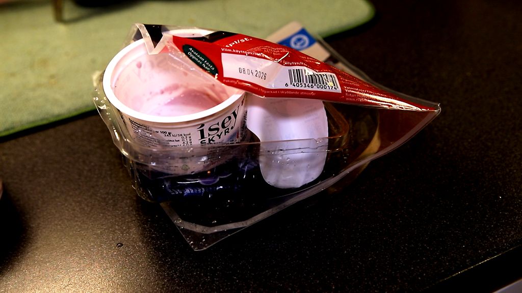 Lajitteletko muovipakkaukset oikein? Näihin kolmeen mokaan moni sortuu