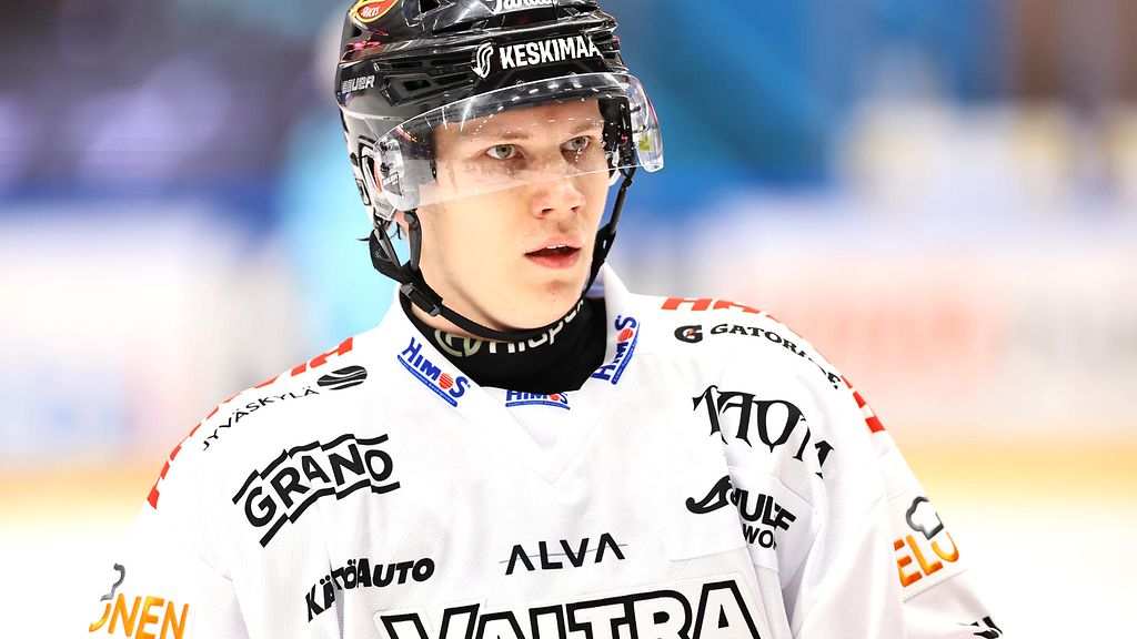 SM-liigatähti ilmestyi pelaamaan U20-otteluun – näin kävi