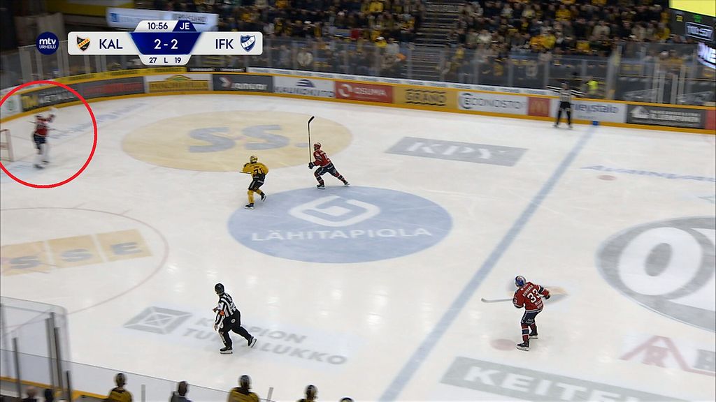 Huomasitko hetken juuri ennen KalPan ratkaisumaalia? Lasse Kukkonen kiinnitti huomion HIFK-pelaajaan
