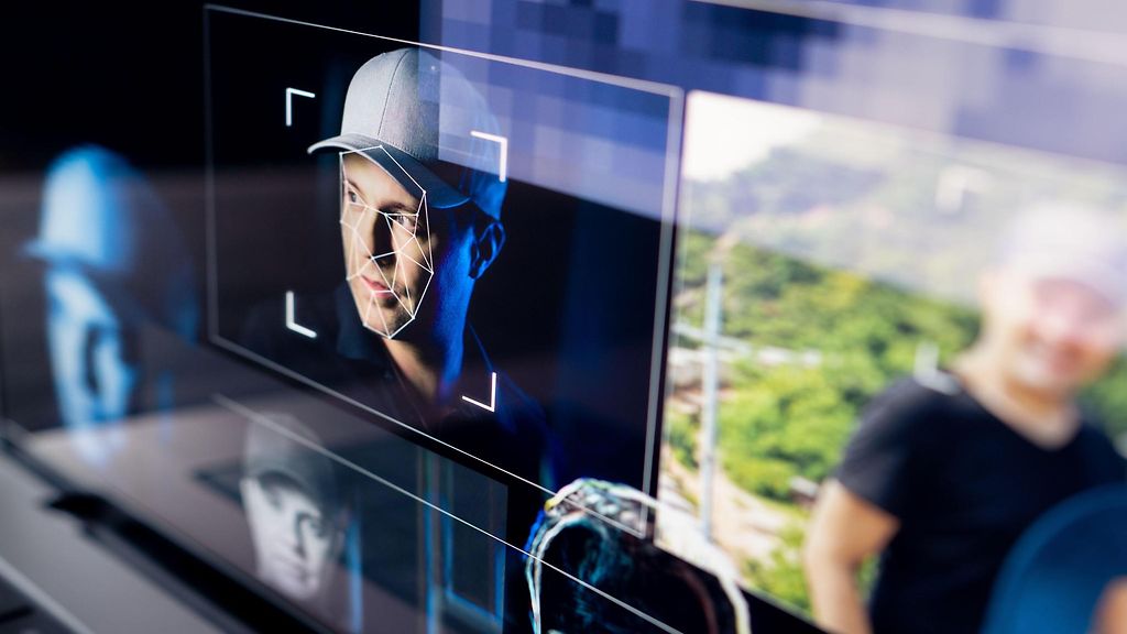 Tekoälyväärennökset uhkaavat taiteilijoiden toimeentuloa – selvitys käyntiin