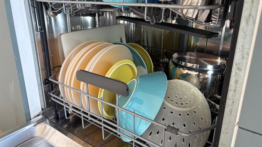 Oletko aina täyttänyt astianpesukoneen väärin? Nämä astiat asiantuntija laittaisi yläkoriin