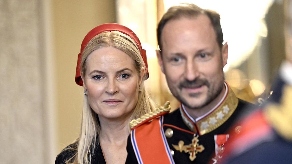Kova väite Norjan hovista: Mette-Marit ja Haakon ovat keskustelleet avioerosta
