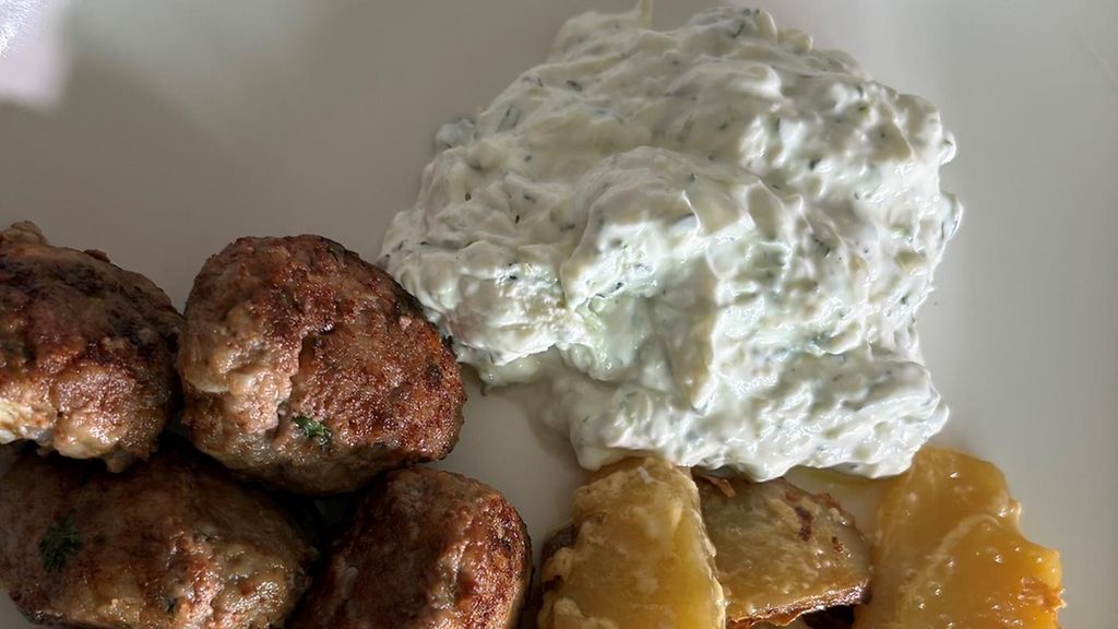 Tarmon takuuvarma tsatsiki: Kätevä kurkkukikka nopeuttaa valmistumista!