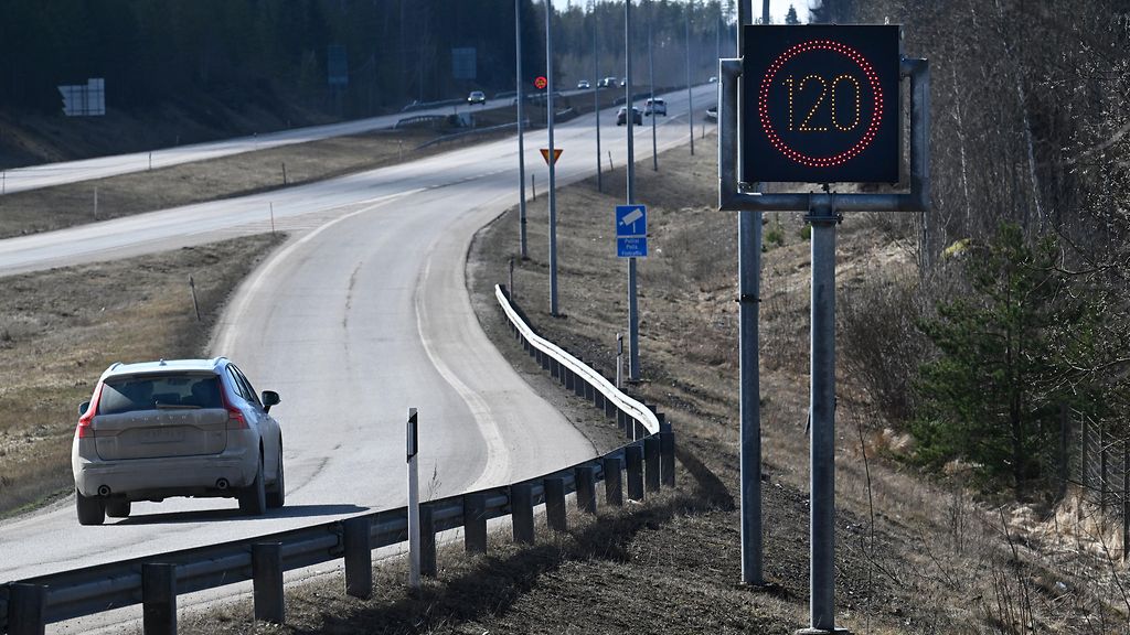 Pääsiäisliikenne on vilkkaimmillaan tänään