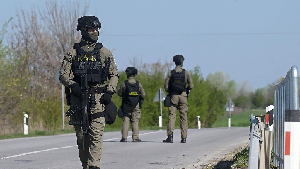 Serbiassa löydetty räjähteitä kriittisestä paikasta