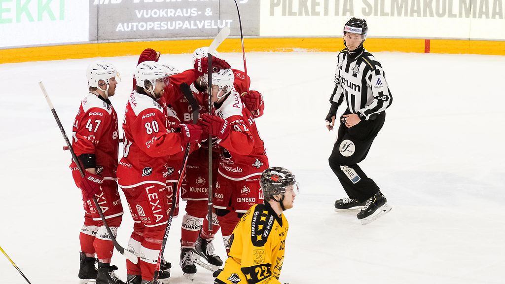 Ässät voiton päässä jättisensaatiosta – SaiPa murskaksi vieraissa