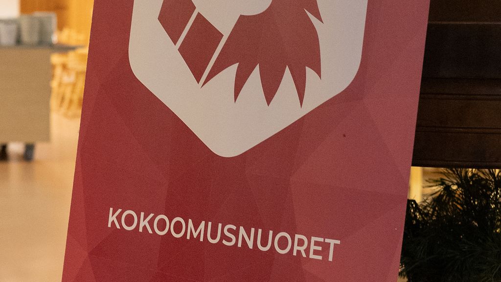 Kokoomusnuorten jäsenet erosivat kokoomuksen puoluehallituksesta