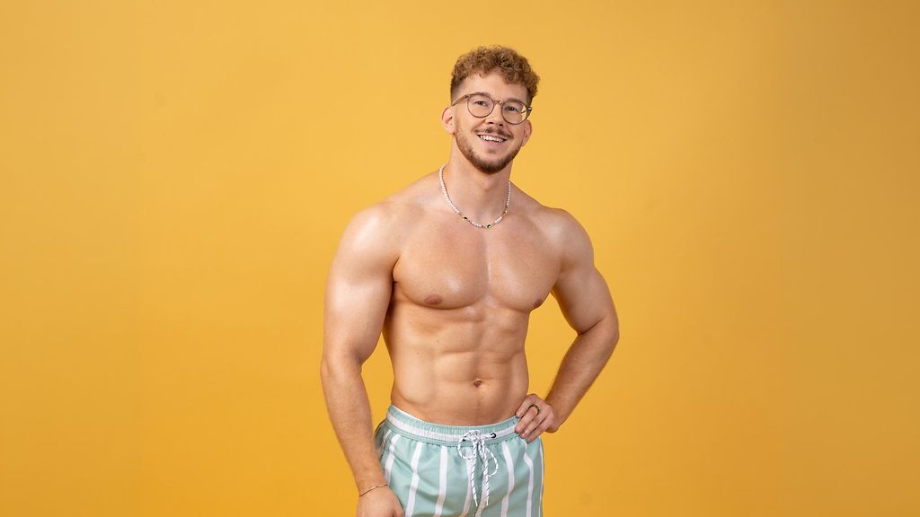 Äidiltä suora reaktio, kun Eetu ilmoitti osallistuvansa Love Islandiin: 