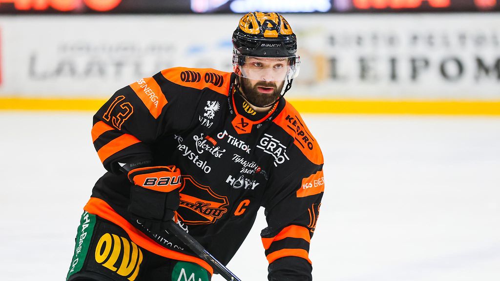 SM-liigassa syntyi buumi – konkarikapteeni hekumoi: 