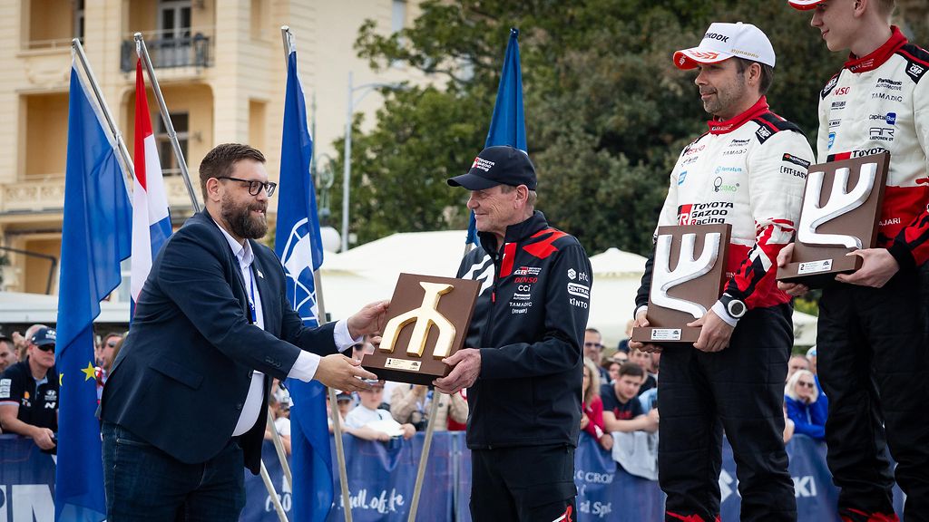 Juha Kankkunen paljasti – näin Toyotalla on naljailtu Sami Pajarille