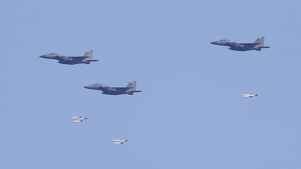 Hävittäjälentäjät ottivat kuvia toisistaan kesken lennon – sitten rysähti