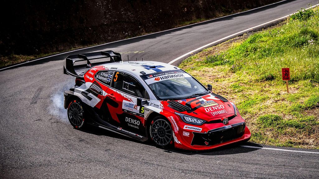 Sami Pajari neljäntenä yöpuulle MM-rallissa