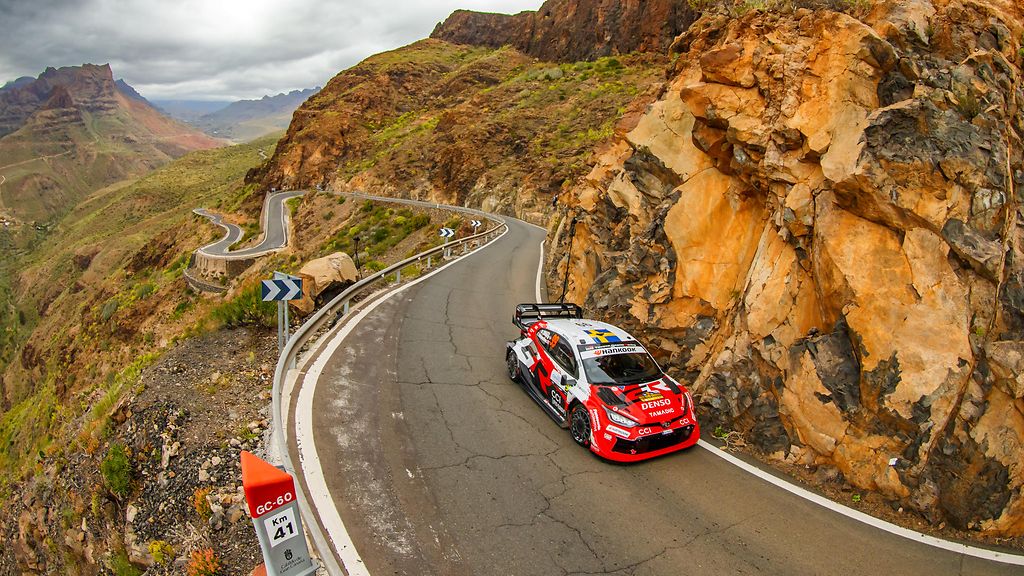 EK15: Oliver Solberg kutisti Sebastien Ogierin johdon 3,2 sekuntiin – Sami Pajarilta kehno veto: 