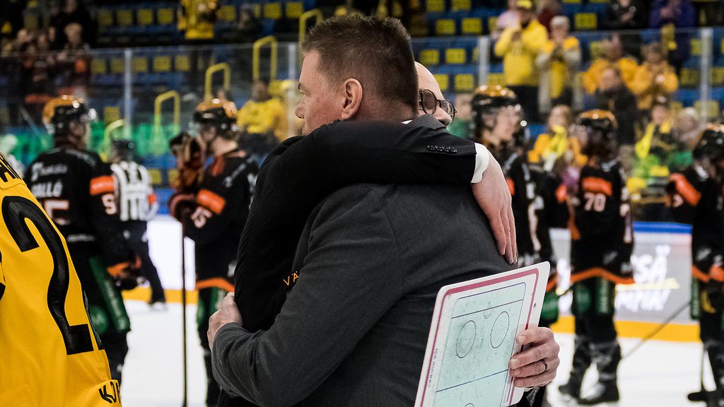 Raimo Helmiseltä tunnustus Jouko Myrrälle – KooKoosta vastakehut: 