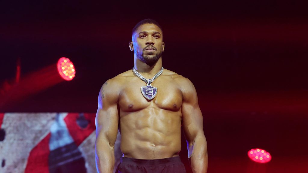 Traagisessa autokolarissa loukkaantunut Anthony Joshua palaa kehään – odotettu jättiottelu toteutuu
