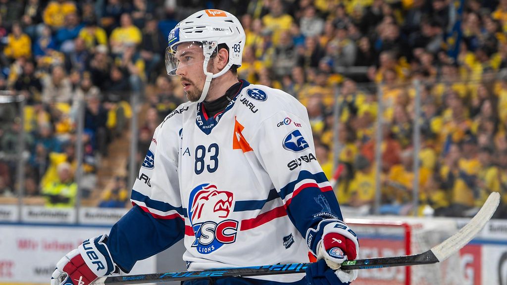 Leijonille kaksi kovaa menetystä – loukkaantumiset iskivät MM-leiritystä