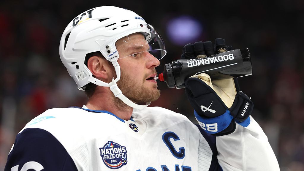 Aleksander Barkov pelaa kauden ensimmäisen pelinsä – tässä Leijonien kentälliset