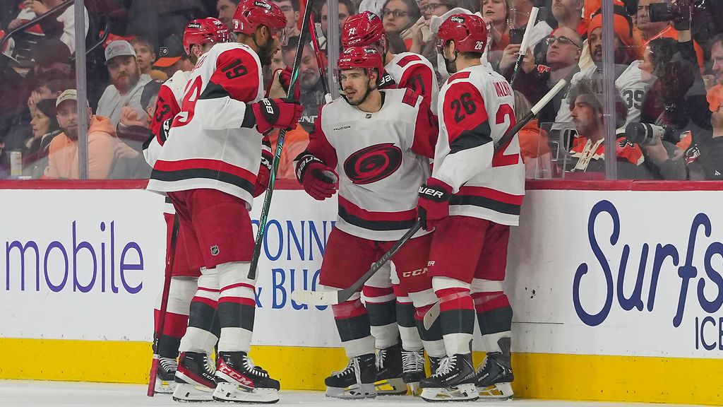 Carolina teki harvinaislaatuisen tempun – Rasmus Ristolaisen NHL-kausi ohi