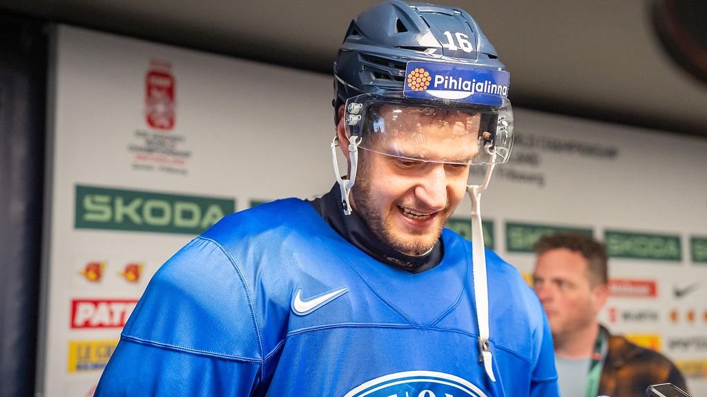 Aleksander Barkovista väännettiin vitsiä MM-kisoissa