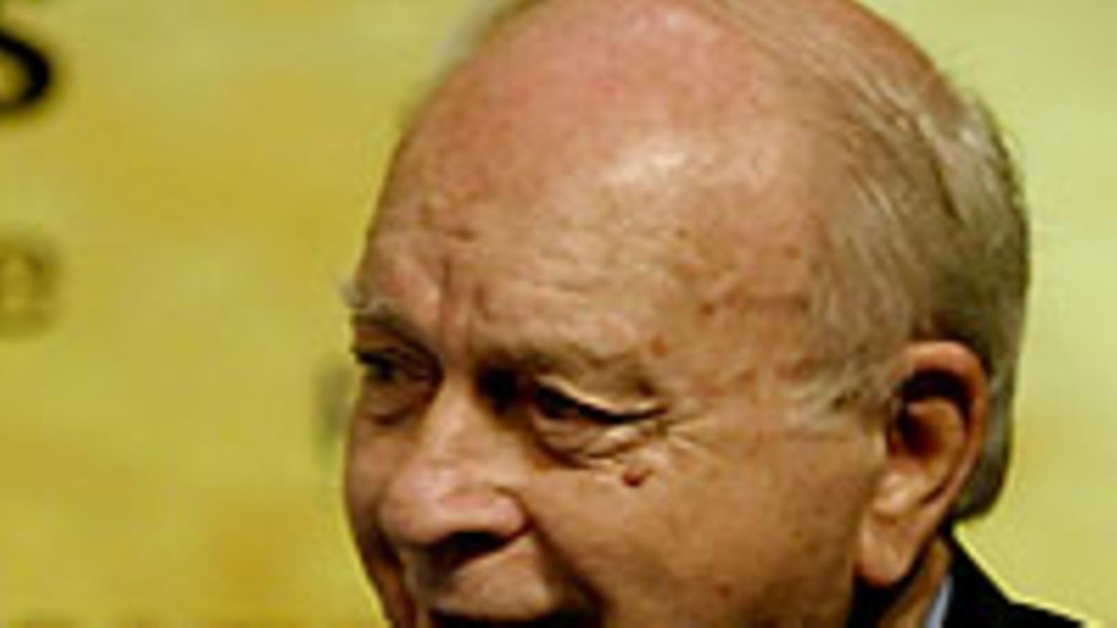 Alfredo di Stefano (Photo: Ross Kinnaird/Getty Images)