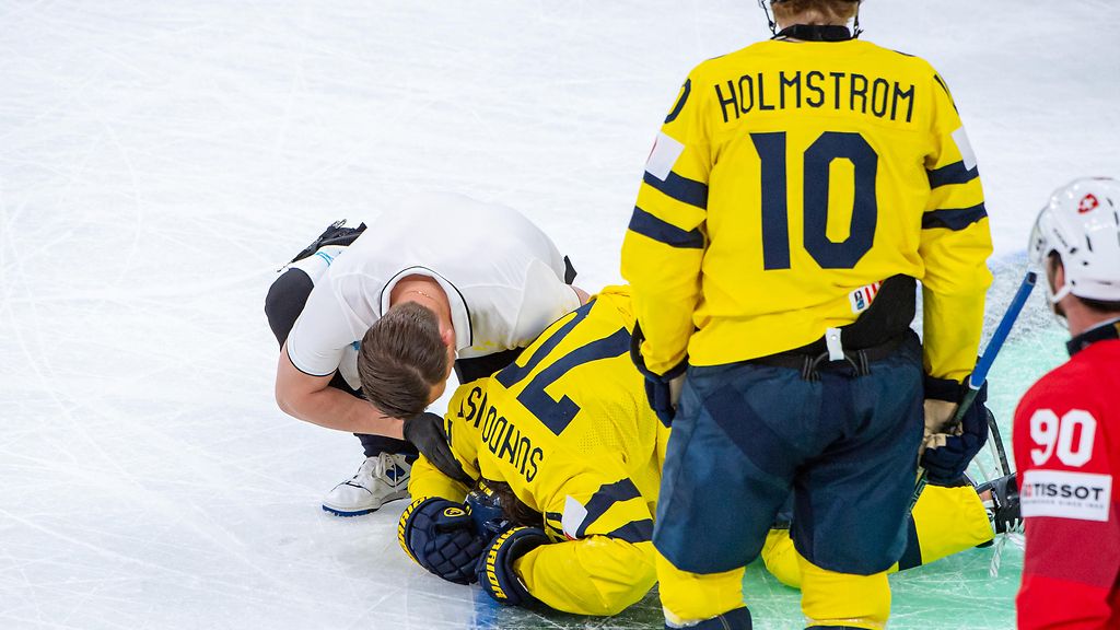 Ruotsalainen pyörätuoliin – Peter Forsberg jyrisi: 