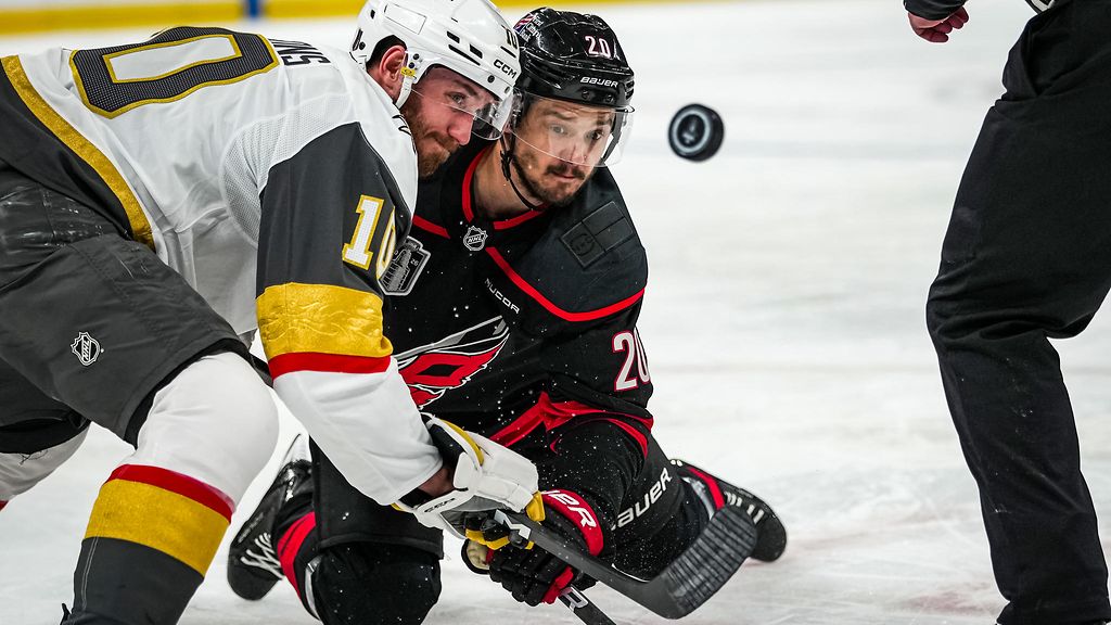 Sebastian Ahon ketju pimennossa – oma valmentaja latasi kovaa tekstiä NHL-finaaleissa