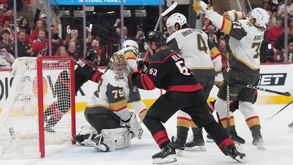 Järisyttävä kolmas erä! NHL-finaali jatkoajalle