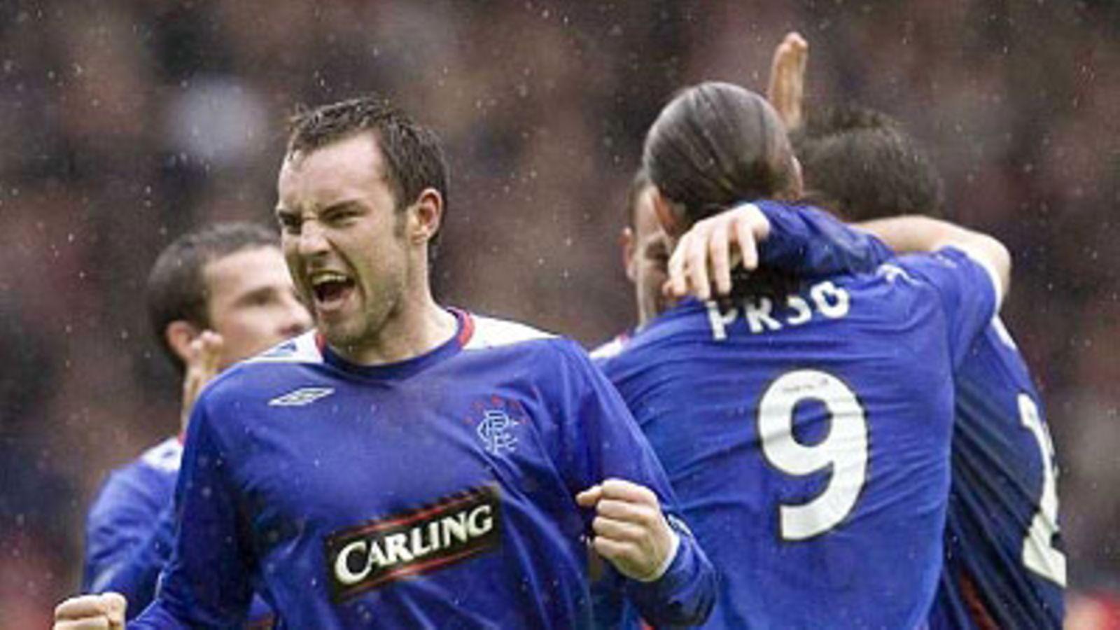 Kris Boyd, Rangers  (etualalla), Photo: Ian Steward/EPA