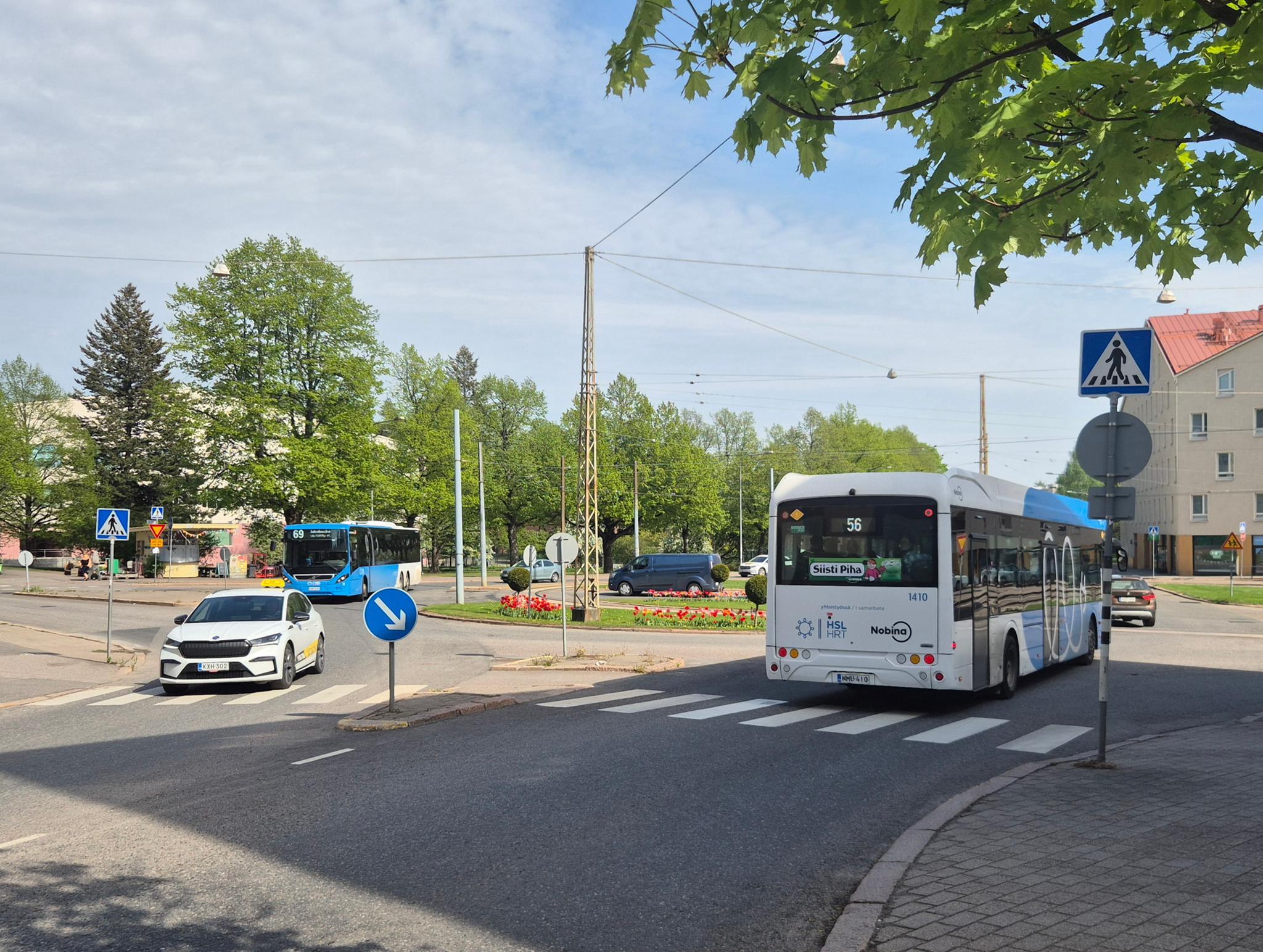 Mitä eroa on liikenneympyrällä, kiertoliittymällä ja kiertoristeyksellä4